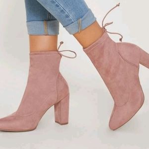 Pink tie string boots